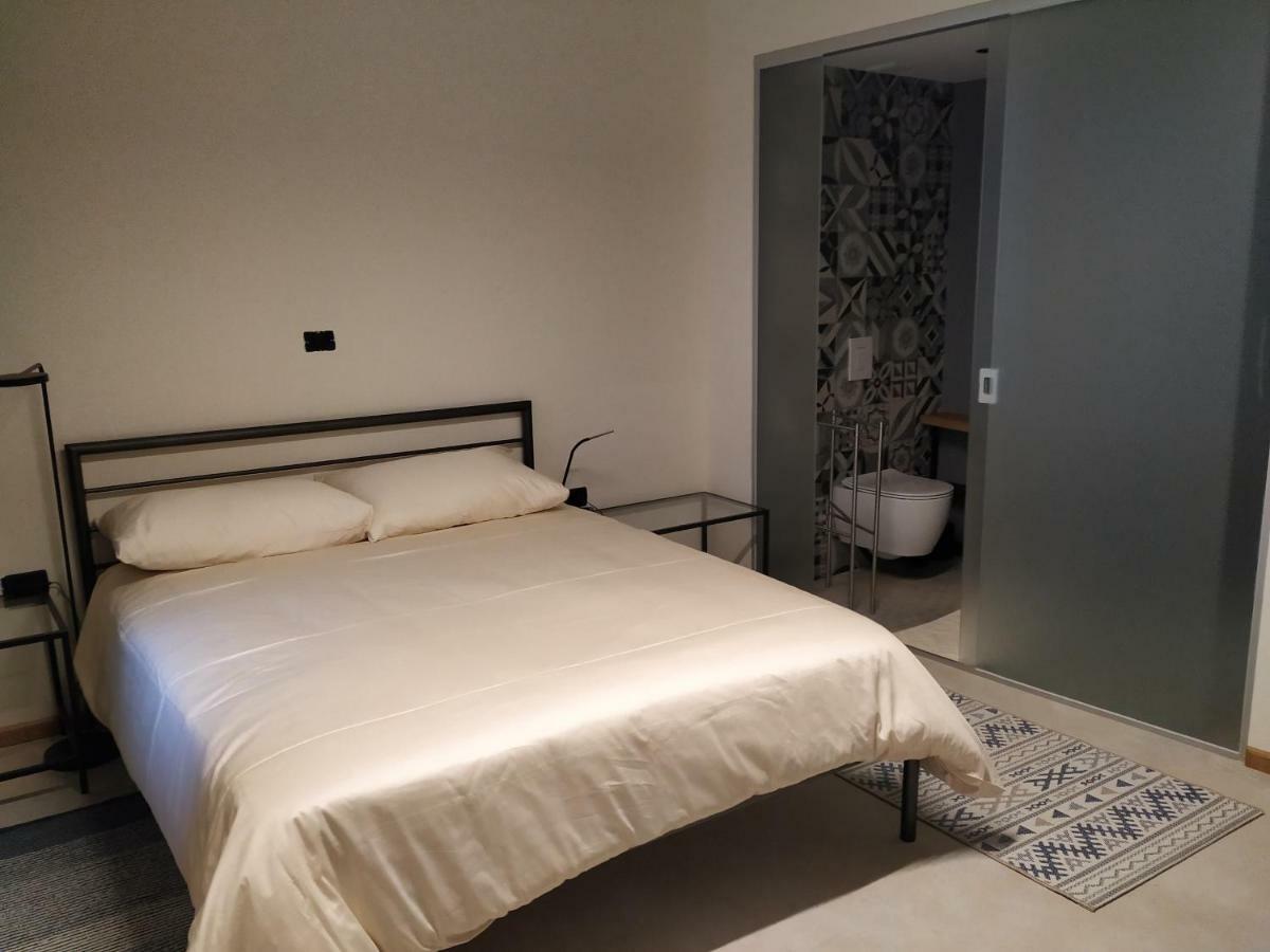 Ajdovščina B & W Kriz Bed & Breakfast エクステリア 写真